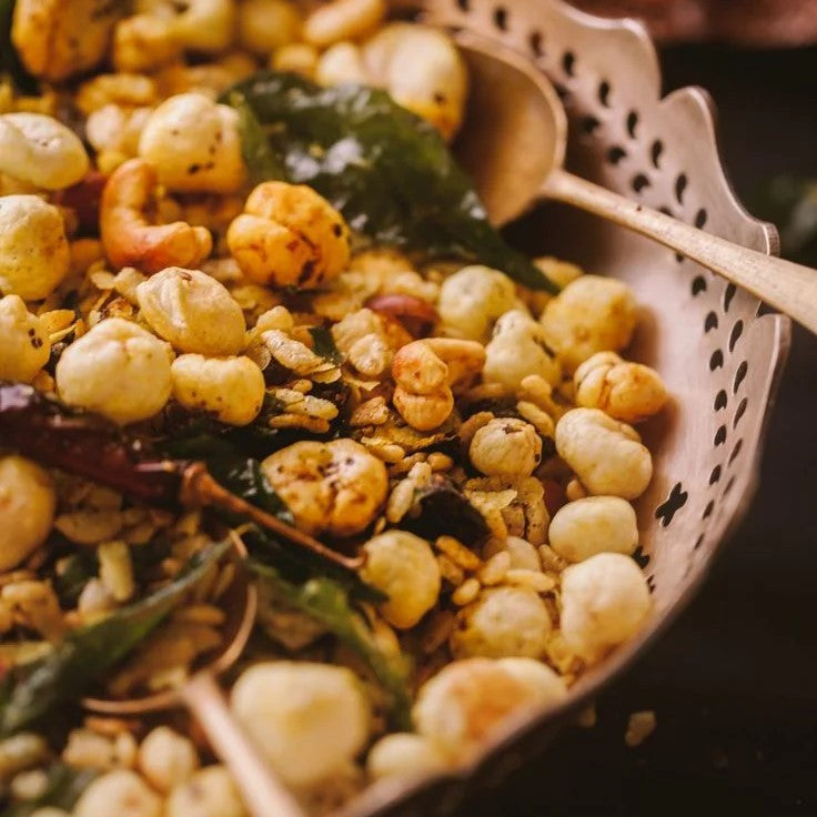 Crunchy Delights: Recipes for Munching Bliss with Makhana